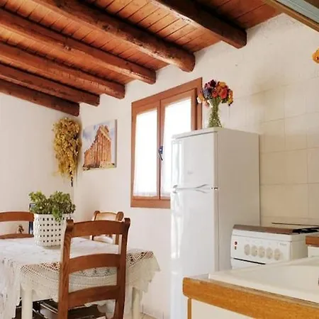 شقة In Sicily Near Sandy *